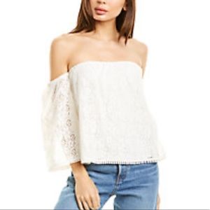❤️ NWT Cupcakes& Cashmere off shoulder top
